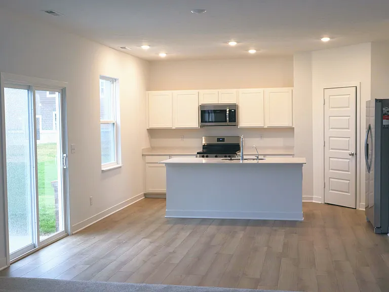 1079 Bald Tree Dr — Photo 8