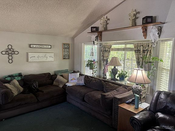 3rd image of 22751 Lake Dr