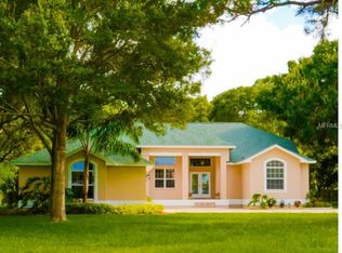 9740 90th Ave, Seminole, FL 33777