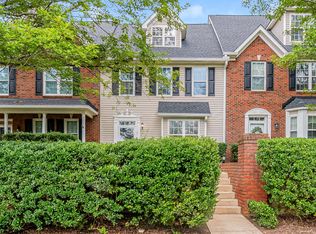 2738 Garden Knoll Ln, Raleigh, NC 27614