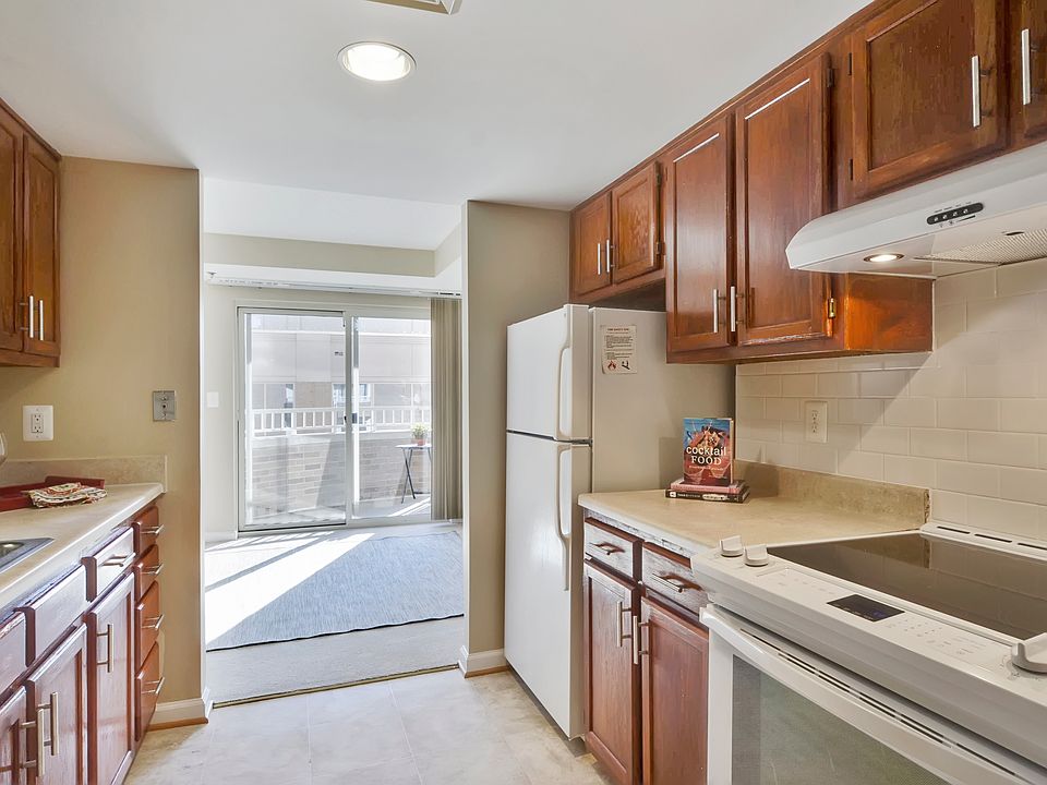 1st image of 900 N Taylor St APT 1431