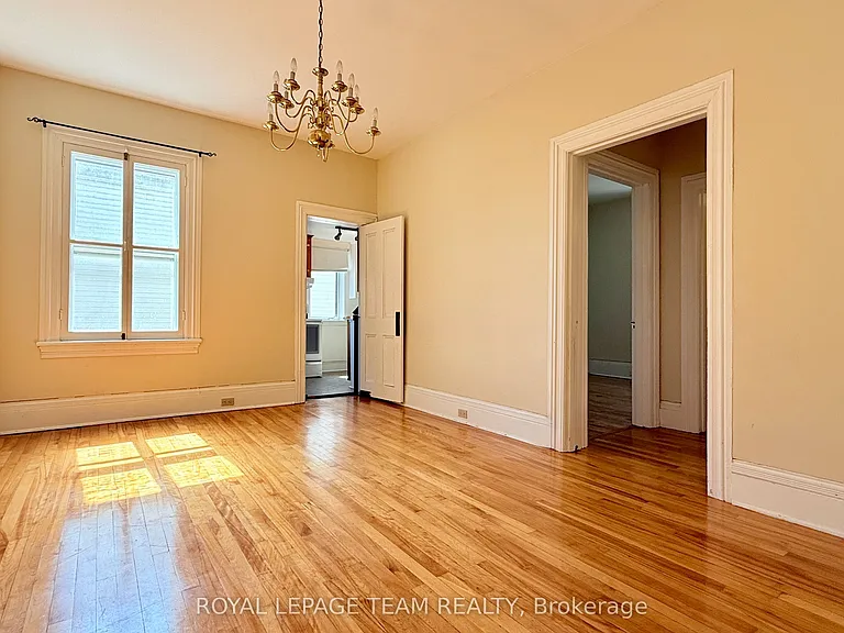 14 Galt St #2 — Photo 4