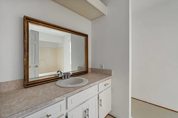 1150 Lee Road 250 — Photo 18