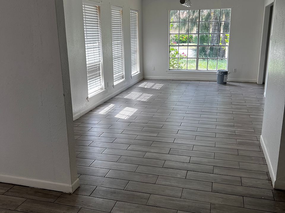 1st image of 114 Camaguey Ave
