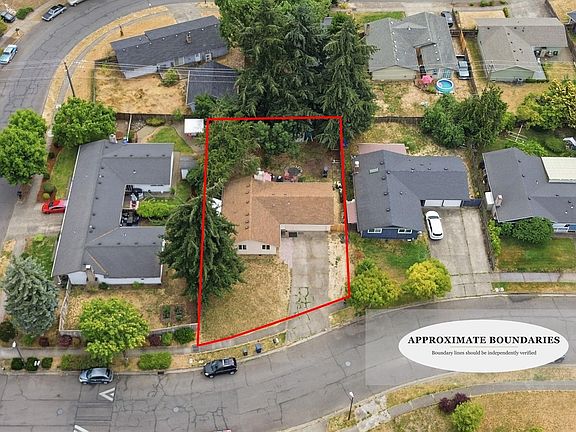 3rd image of 1675 N Danebo Ave