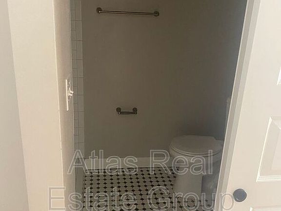 2nd image of 1729 N Pennsylvania St Unit 305