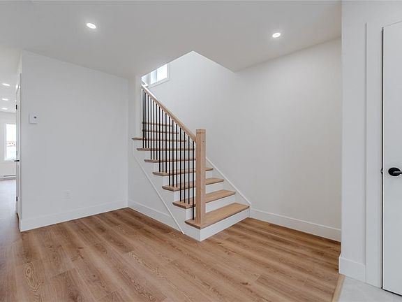 5th image of 92 Trenton Drive