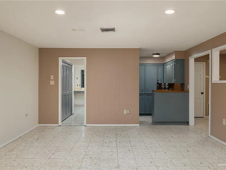 428 Vermont Ave — Photo 4