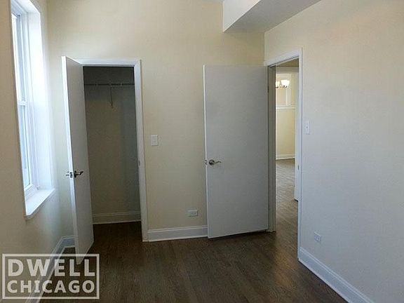 4th image of 2812 N Troy St #28142