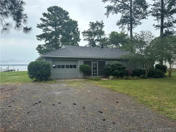 1987 Remlik Dr, Urbanna, VA 23175