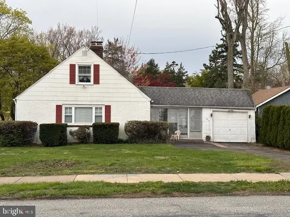 4610 Grant Ave, Philadelphia, PA 19114