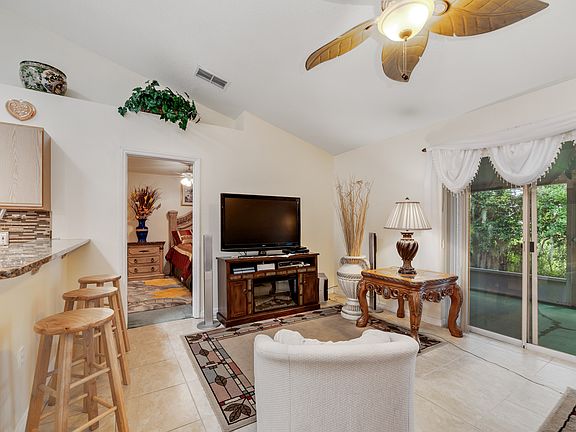 2nd image of 1182 Jade East Ln