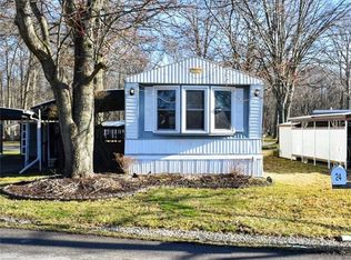 24 Grand Blvd, Olmsted Falls, OH 44138