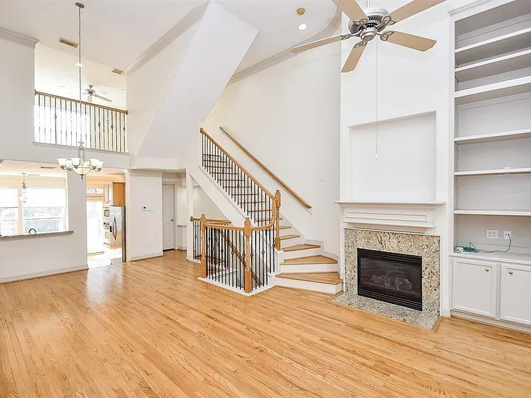 1515 Hyde Park Blvd #39 — Photo 9