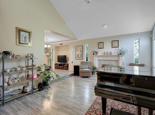 9465 164th St, Surrey, BC V4N 3C8