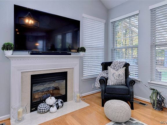 4th image of 3709 Governor Yeardley Ln