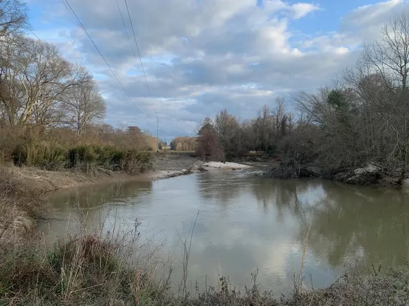 Street Rd, Liberty, MS 39645