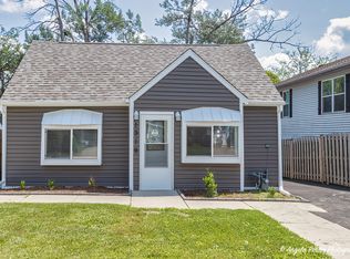 1319 Elm Ave, Round Lake Beach, IL