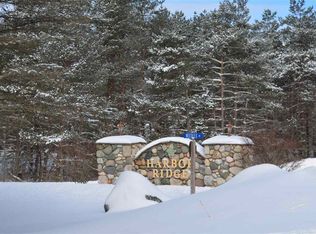 3431 Needles Dr, Harbor Springs, MI 49740