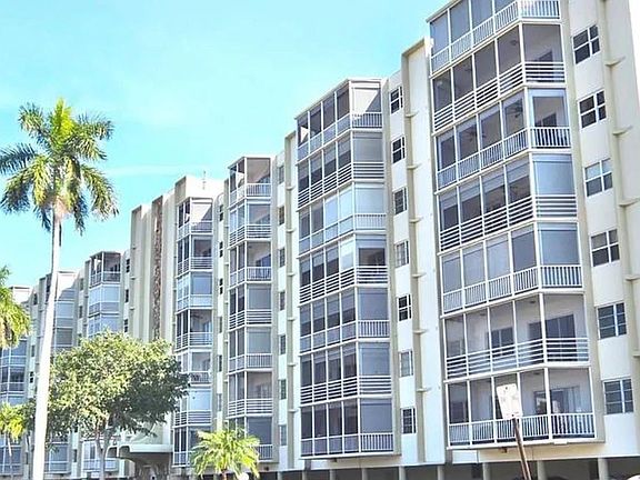 2nd image of 200 Diplomat Parkway #636