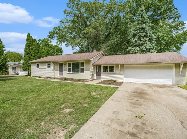 8423 Newells Ln, Portage, MI 49002