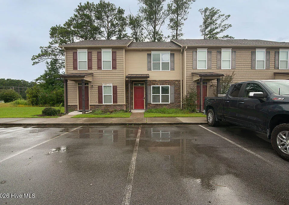 403 Sullivan Loop Rd