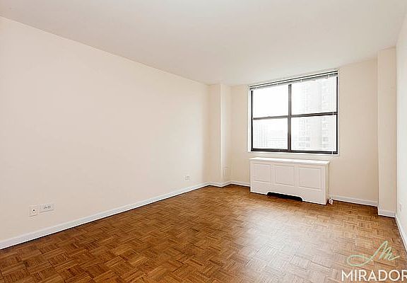 3rd image of 330 E 39th St APT 22r