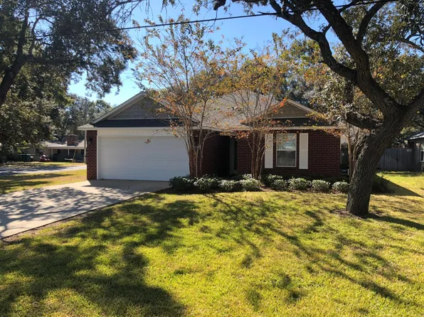 118 Katherine St NE, Fort Walton Beach, FL 32547