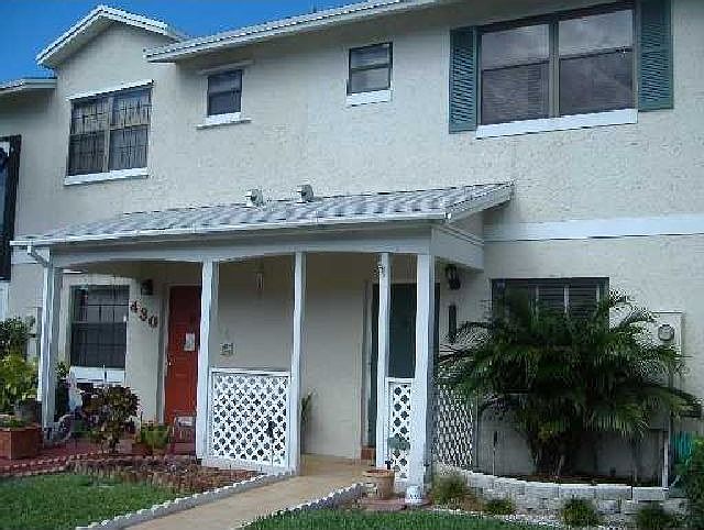 YOUR COTTAGE HOME IN PEMBROKE PINES