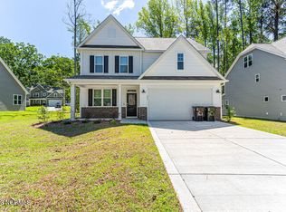 203 Glasgow St, Aberdeen, NC 28315