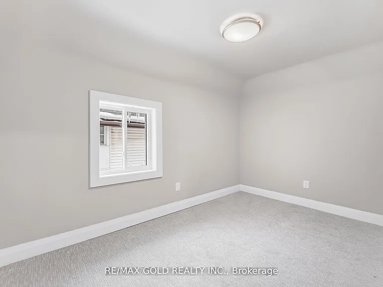 4445 Simcoe St — Photo 31