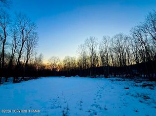 311 Rinker Rd, Stroudsburg, PA 18360