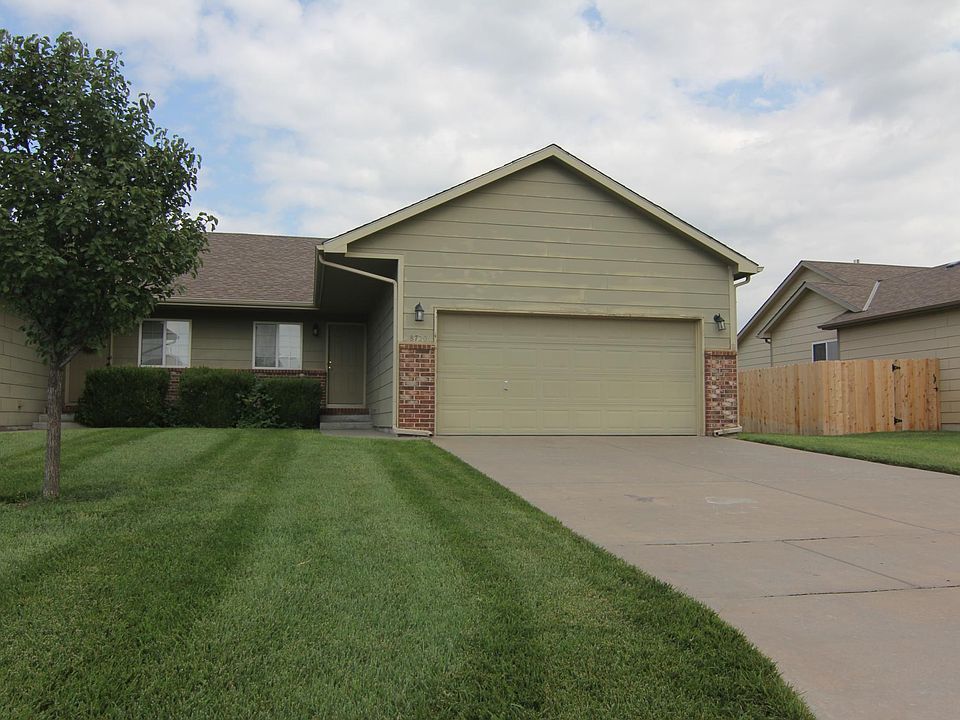 8722 Havenhurst - lawn care and trash included