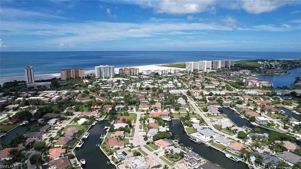 3 bed, 3.0 bath, 2363 sqft, $18,000 — Photo 1