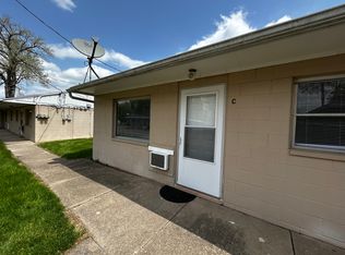 135 Shadoway Dr #C, East Peoria, IL 61611