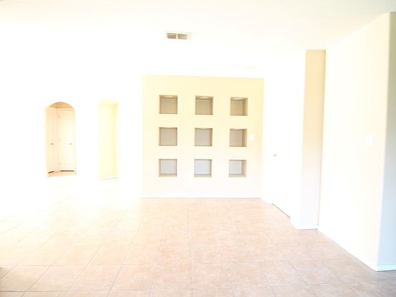 5th image of 1708 Enterprise St