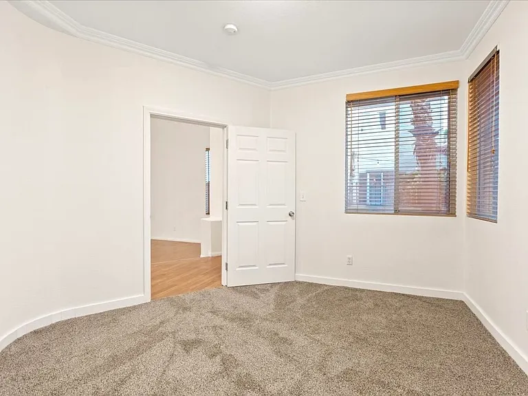 1708 Cordoba Canyon St — Photo 4