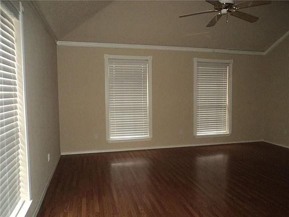 5th image of 1532 Gardenia Dr
