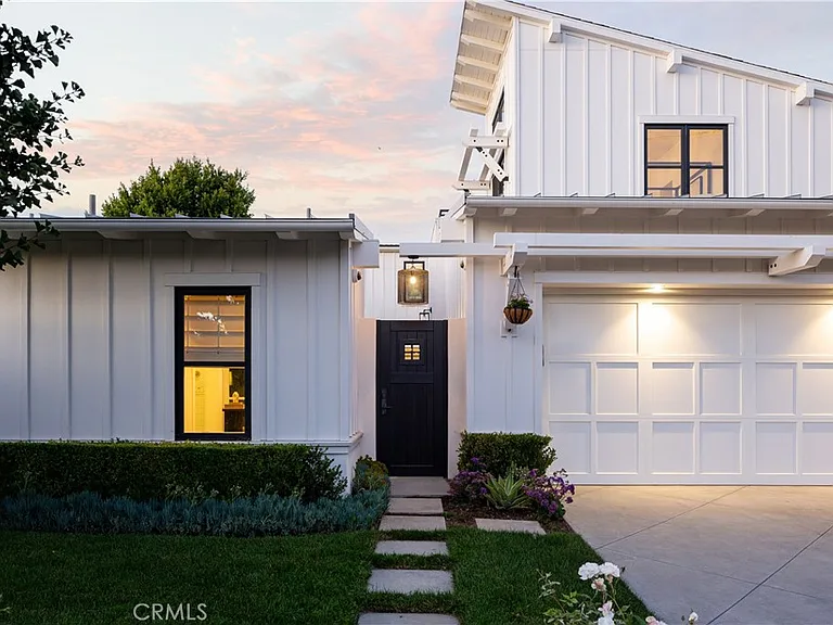 2217 Laurel Pl — Photo 32