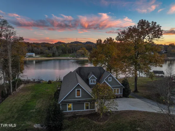 222 Charlie Ave, Piney Flats, TN 37686