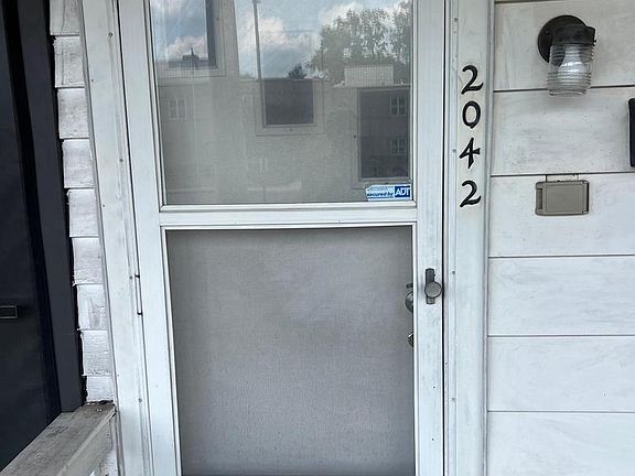 2nd image of 2042 Berryhill St