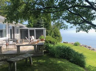 654 Lower Lasalle Rd, Algoma, WI 54201