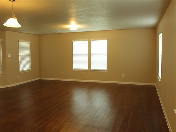 3rd image of 19251 Lakota Dr