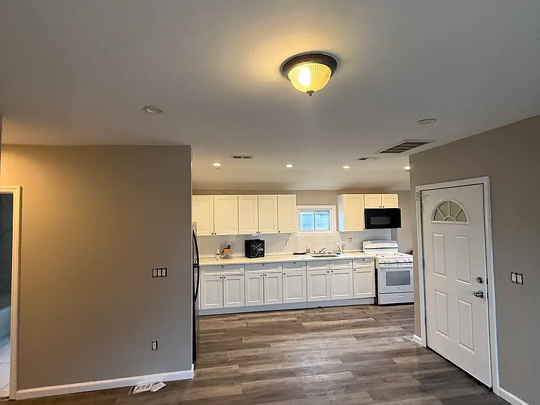 17 Fairmount Ave #3 — Photo 3