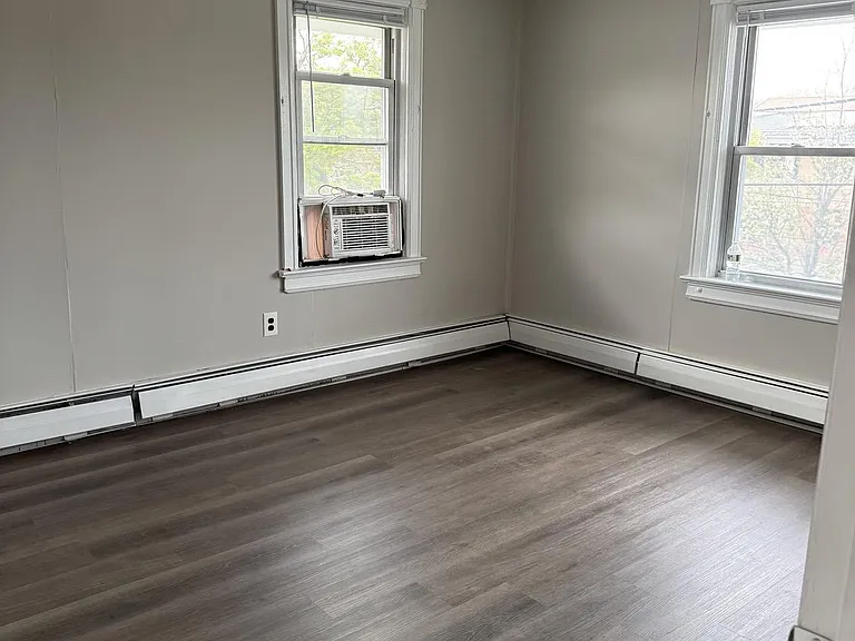 31 Eldridge Ave #2 — Photo 10