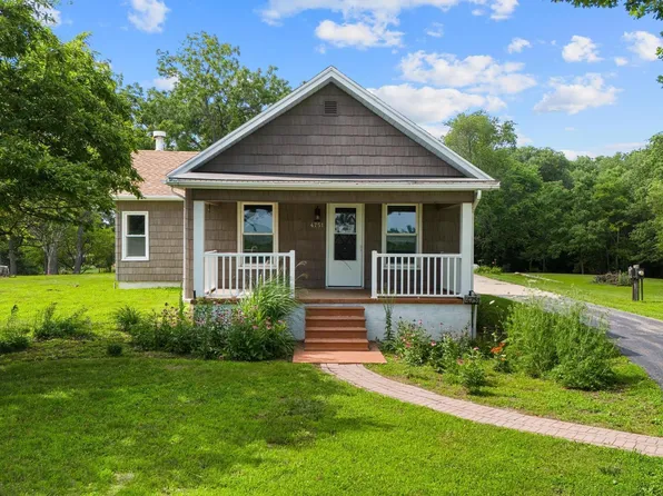 4751 Sheridan Rd, Groveland, IL 61535