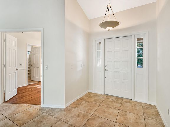 3rd image of 6610 Woodloch Ct