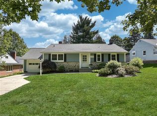 218 N Main St, Chagrin Falls, OH 44022