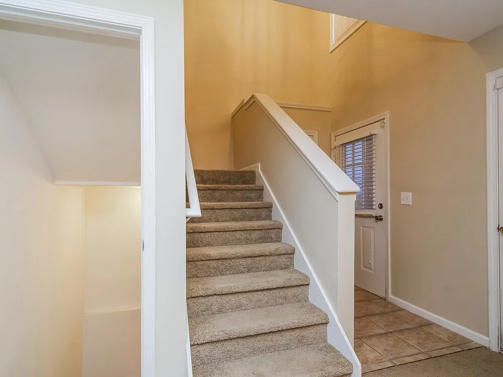 3 bed, 2.5 bath, 1504 sqft, $2,960 — Photo 2