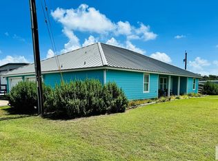 304 White Dr, Port Mansfield, TX 78598